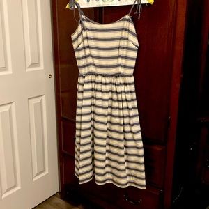 Dress from the early 1960’s. Dry cleaned maybe size 8-10. $25